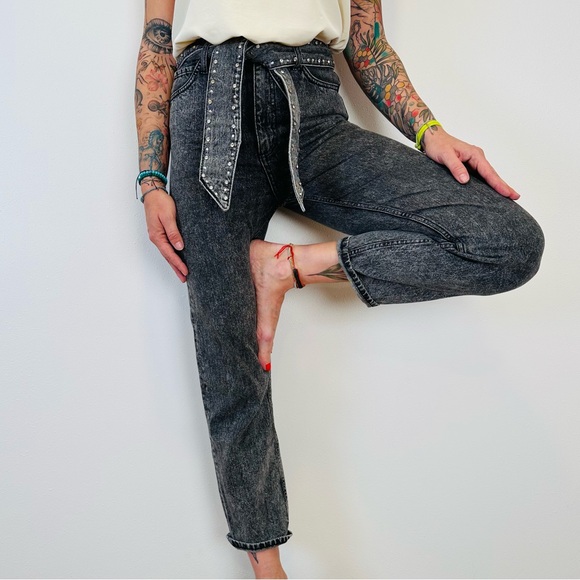 Sandro Paris Acid Wash Denim High-Rise Tapered Jeans - Picture 4 of 9